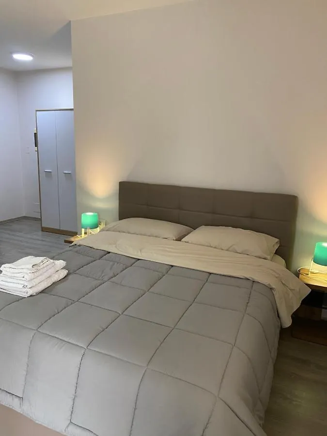 Apartamente Oslo Влёра 0*,  Албания