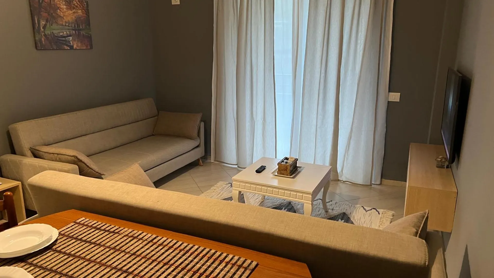 Apartamente Oslo Wlora 0*,